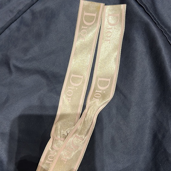 Christion Dior Cosmetics and Toiletry bag - Picture 6 of 7